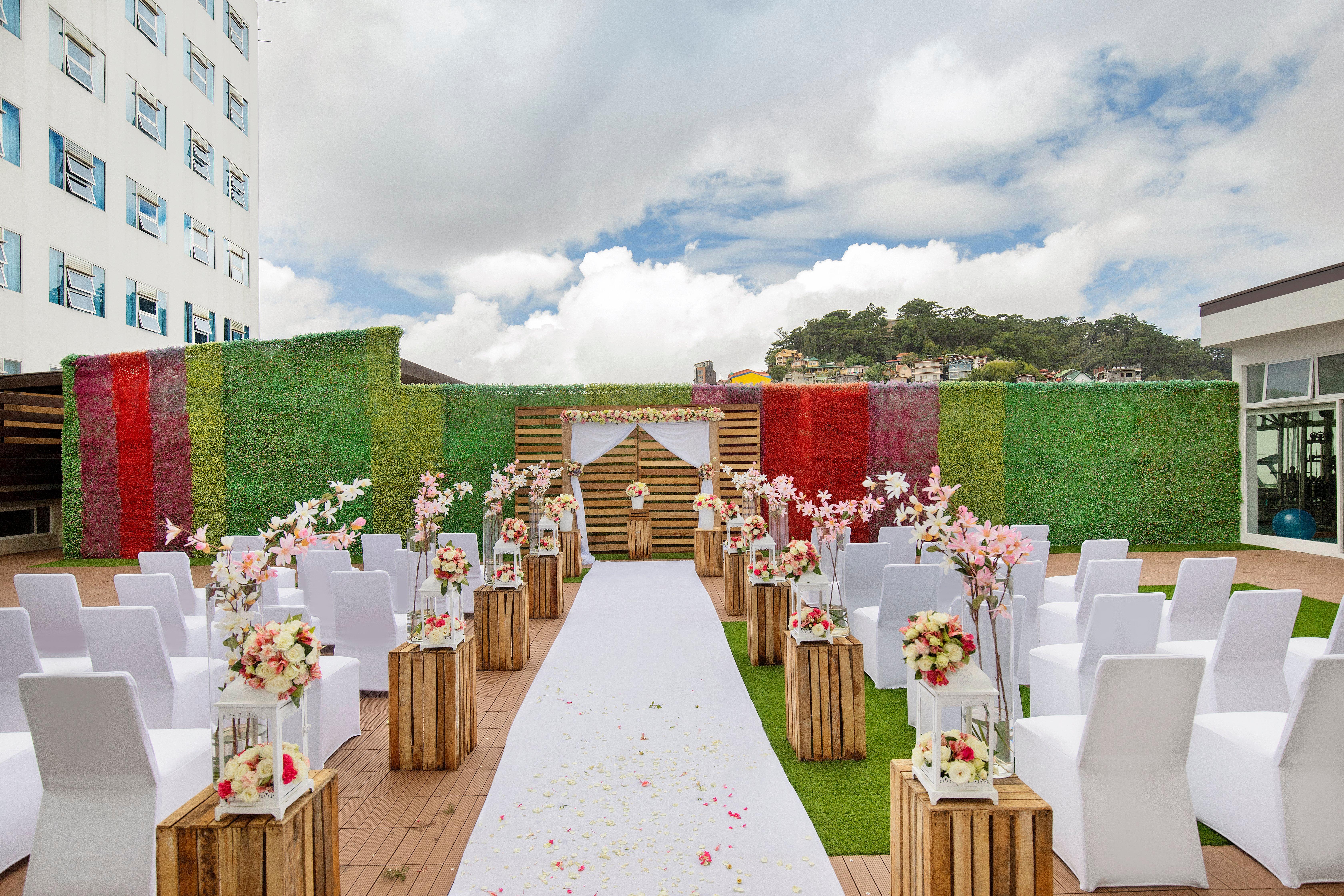 Holiday Inn Baguio City Centre, An Ihg Hotel Exterior foto